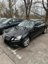 Mercedes-Benz Mercedes Benz E 300 - gebrauchte Mercedes-Benz E 300 aus dem Jahr 2010