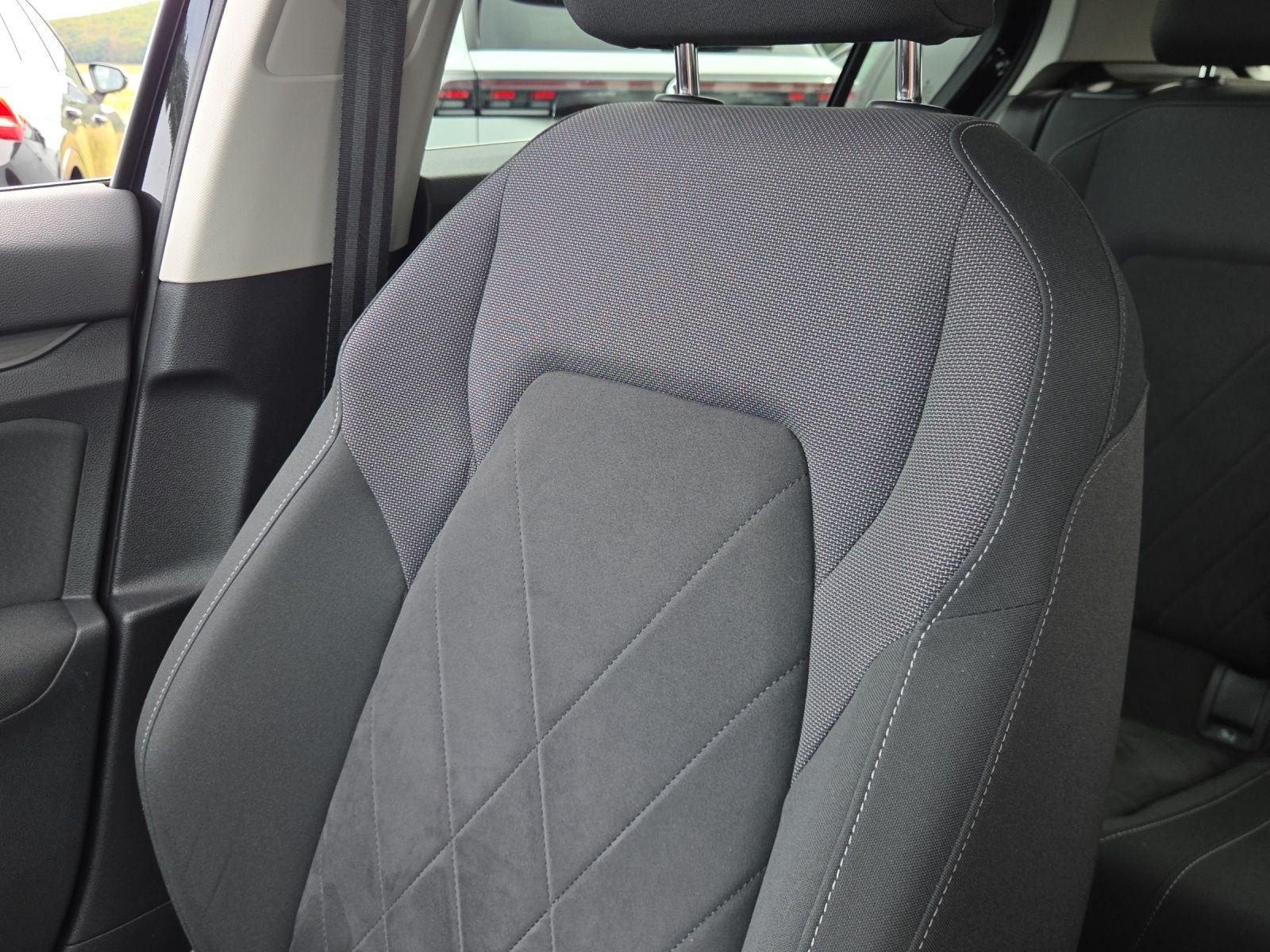 Volkswagen Golf VIII 1.5 eTSI DSG STYLE*NAVI*LED*KAMERA*ACC, миниатюра 24