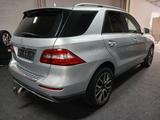 Mercedes-Benz ML 250 CDI BlueTec 4MATIC EU6 NAVI SCHIEBEDA EU6 - Mercedes-Benz ML 250 aus 2012