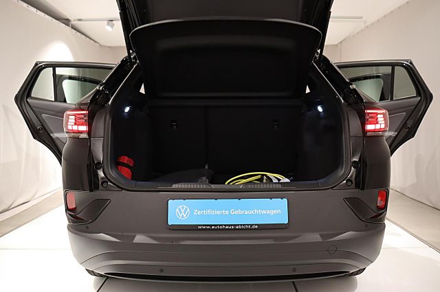 ID.4 Pure 125kW Wärmepumpe IQ-LIGHT ACC Anschlus