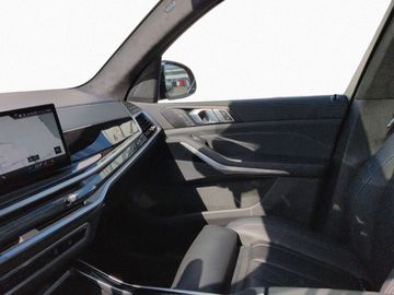 BMW X7 - 11