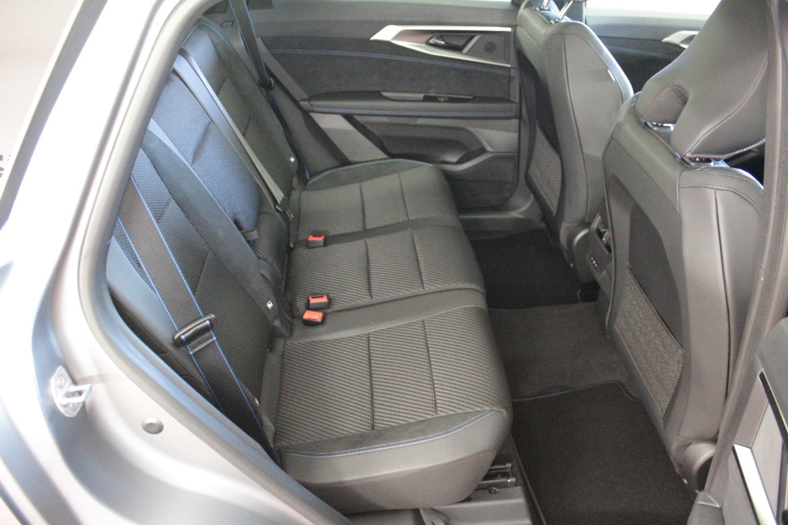 Fahrzeugabbildung Renault Espace E-Tech Full Hybrid 200 Esprit Alpine 5 S.