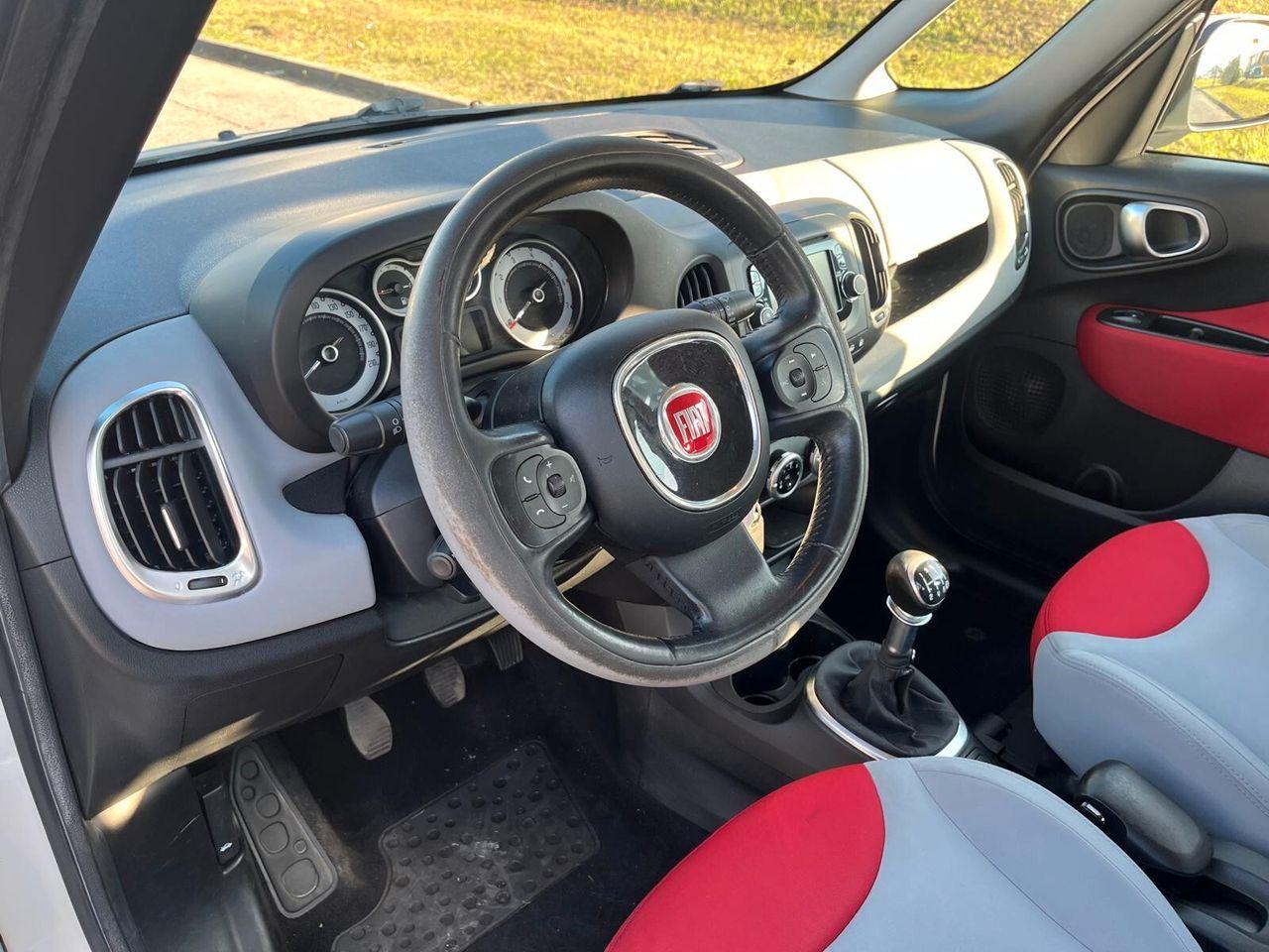 Fiat 500L 2013 — photo 14