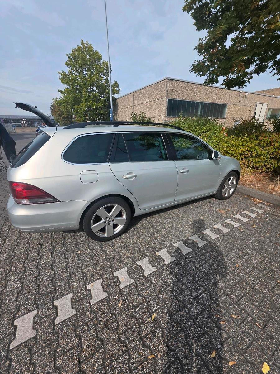 Volkswagen Golf 2011 — photo 5