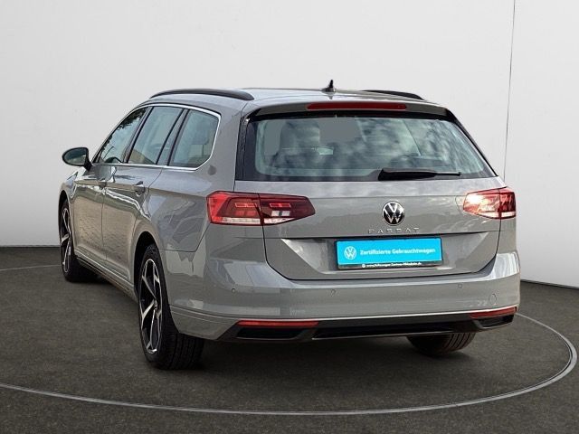 Volkswagen Passat Variant 2.0 TDI DSG Business Navi Pano HU foto 3