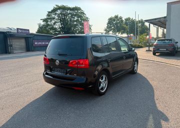 Volkswagen Touran - 5