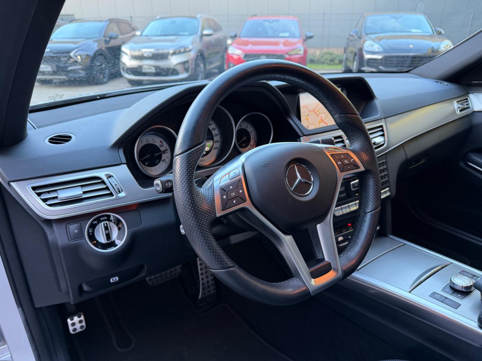 Mercedes-Benz E 500/ AMG LINE/PANO/SHZ/LEDER/MEMORY/LED