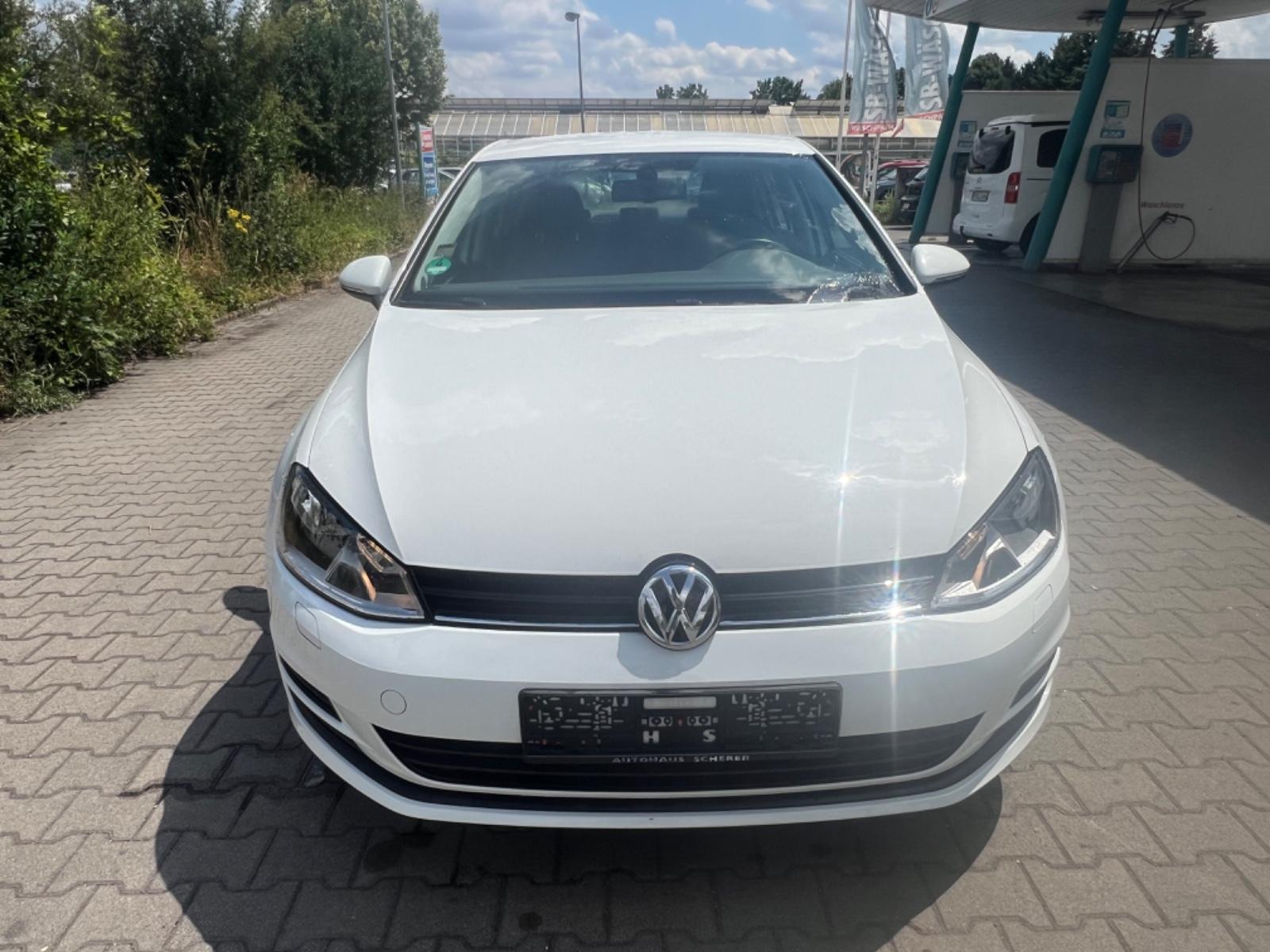 Volkswagen Golf VII Lim. Trendline BMT