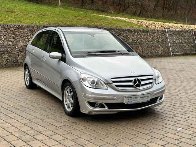 Mercedes-Benz B 200 Automatik I AHK I Klima I SHZ I PDC I