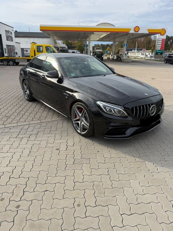 Image of Mercedes-Benz C 63 AMG