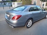 Mercedes-Benz C 180 Avantgarde Schiebedach Navi EinparkAssist. - Mercedes-Benz C 180 Gebrauchtwagen in Frankfurt