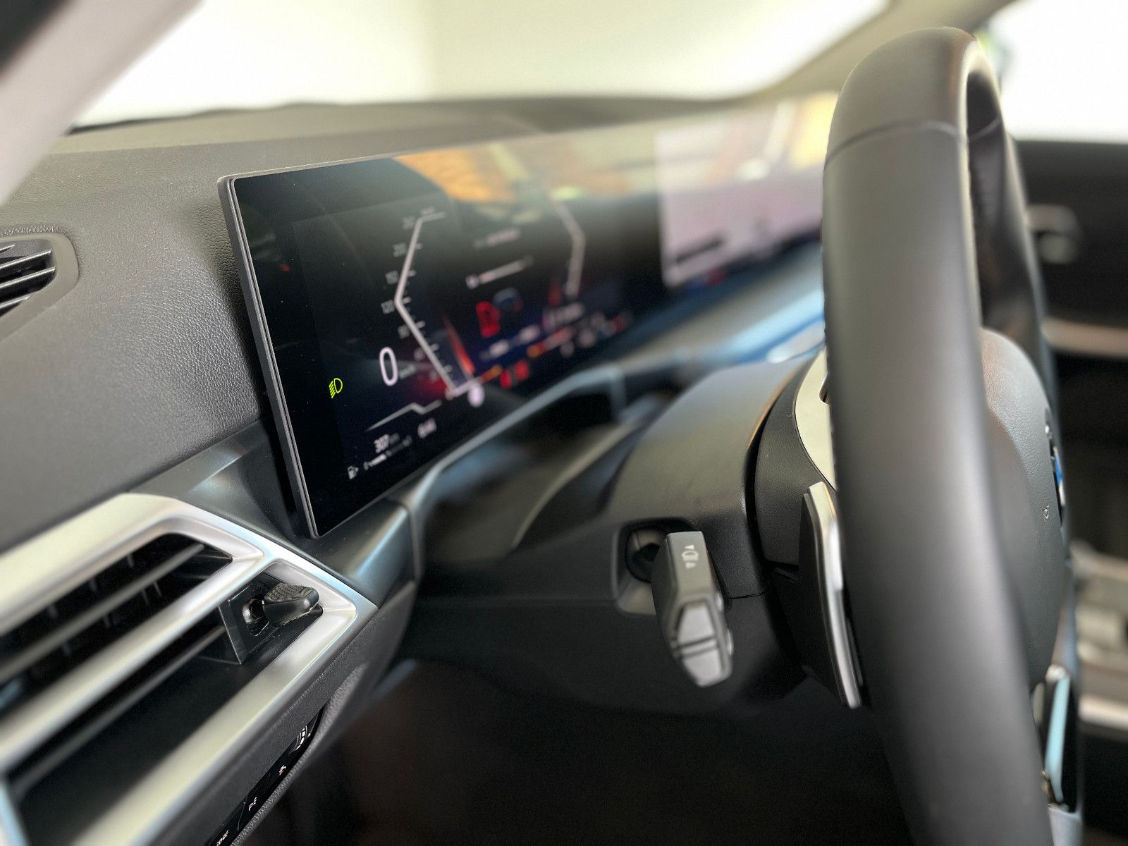BMW 318i Tour LED Navi HiFi Sportlenkrad Shz Shadow foto 18
