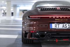 PORSCHE 911 992 Targa 4 S Heritage Design Edition 1of992