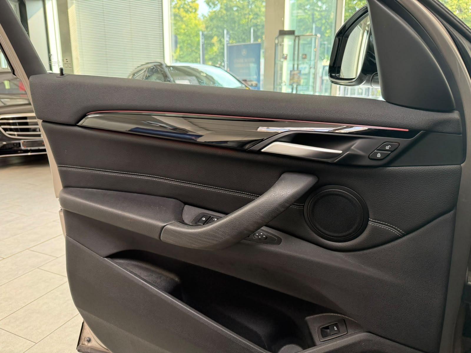 BMW X1 sDrive20i Sport Line AHK+KAMERA+ACC+PDC+NAVI, миниатюра 12