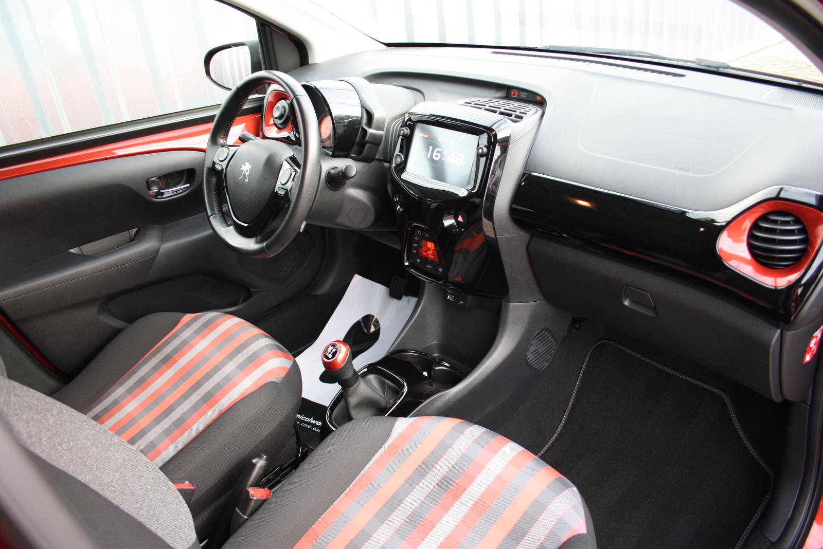 Peugeot 108 VTI 72 Stop&Start Top! Collection