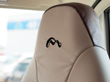 Bild 17 Mooveo TEI-71 FBH Hubbett L-Sitzgr. Navi