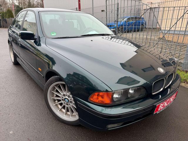 BMW 523 523i/Sehr gepflegt/M-Paket/Alufelgen/Klimatr