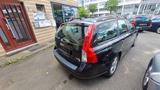 Volvo V50 Kombi 2.0 D Momentum - Volvo V50 Momentum mit Diesel-Antrieb