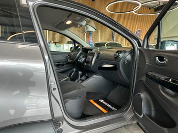 MYAUTOCENTER – Gebraucht- und Jahreswagen mit Werkstattservice in Pfaffenhofen Renault Captur Luxe *AHK*Klima*Sitzh*Navi*