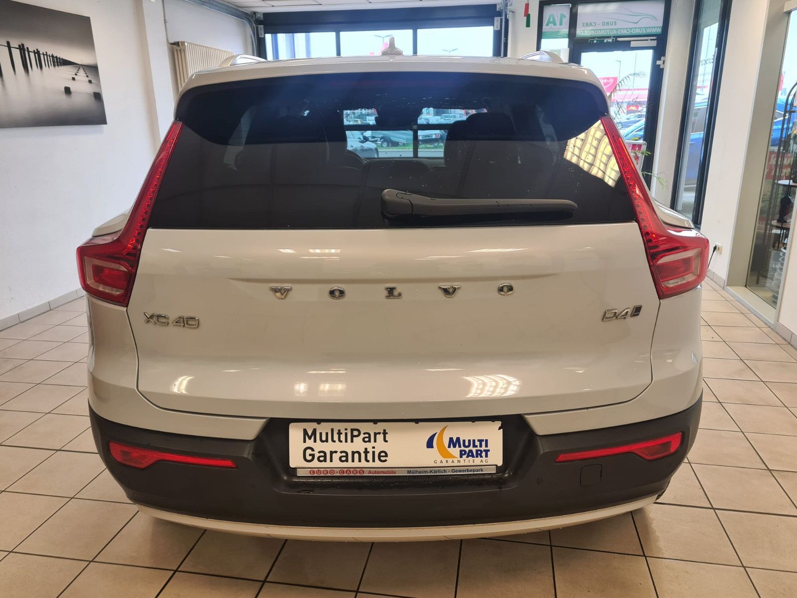 Fahrzeugabbildung Volvo XC40 Momentum AWD/LED/KLIMA/GARANTIE