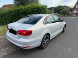 Volkswagen Jetta 2.0 TDI Highline Highline - silberne Volkswagen Jetta