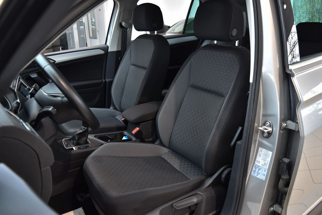 VW Tiguan 1.5 TSI~Navi~LED~Kamera~Keyless Go~Apple VW Tiguan 1.5 TSI~Navi~LED~Kamera~Keyless Go~Apple