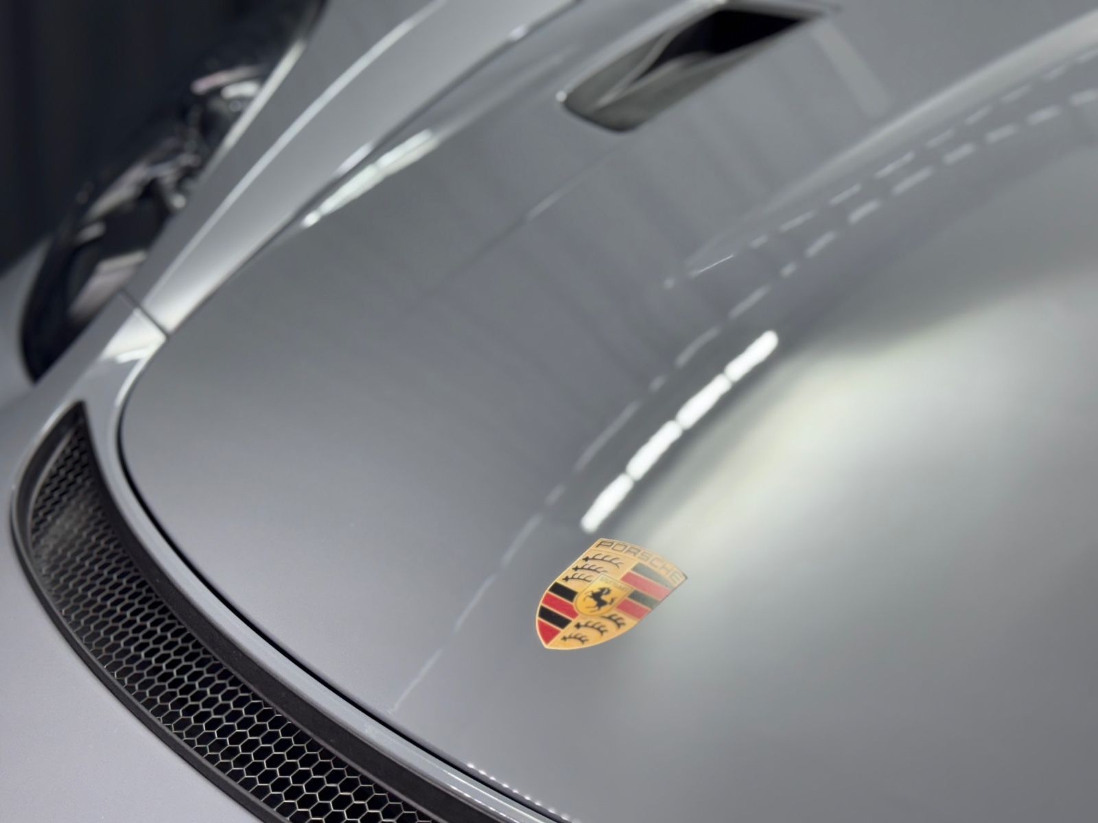 Fahrzeugabbildung Porsche Cayman GT4 RS |CLUBSPORT-PAKET|SPORT-CHRONO|