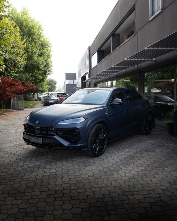 Image of Lamborghini Urus
