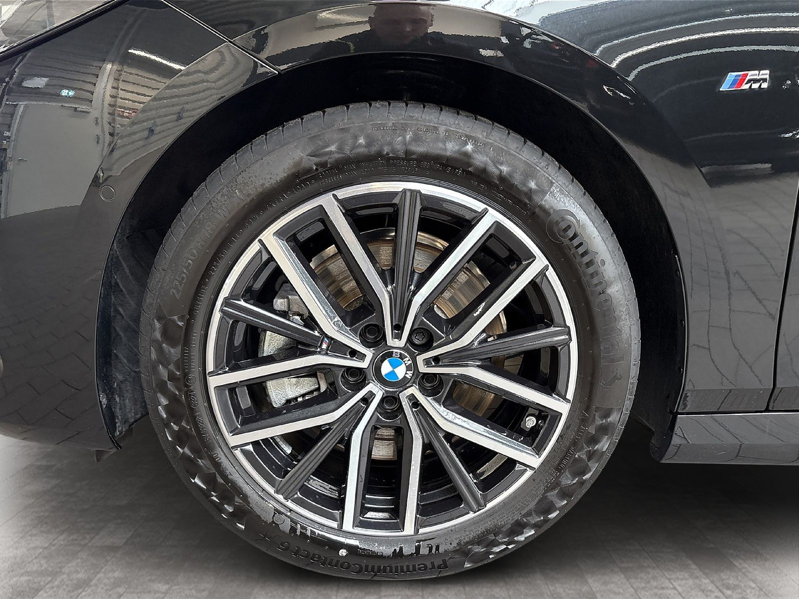 BMW 223 Active Tourer - Bild 9