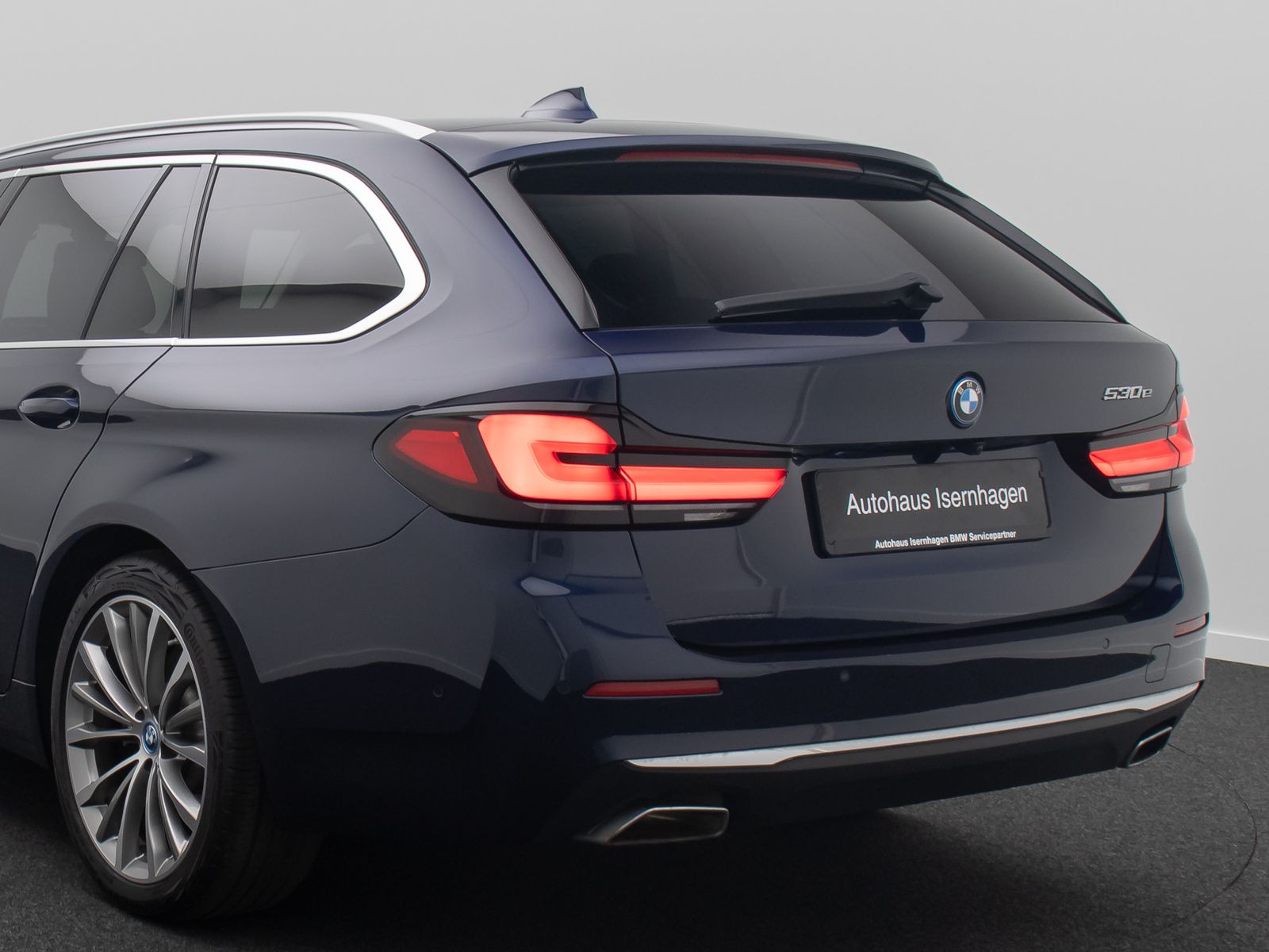 Fahrzeugabbildung BMW 530e Luxury Line DAB Laser 4*Klima Kamera Sport