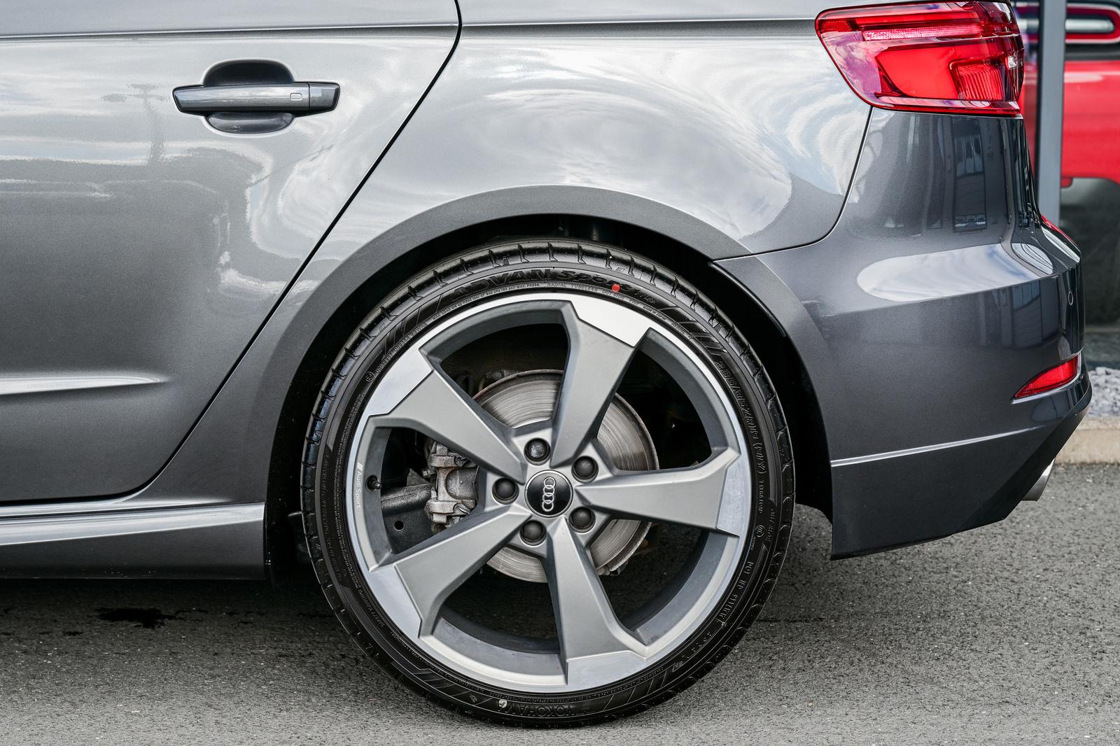 Audi A3 Sportback 2.0 TFSI quattro 3x S line* Pano !*