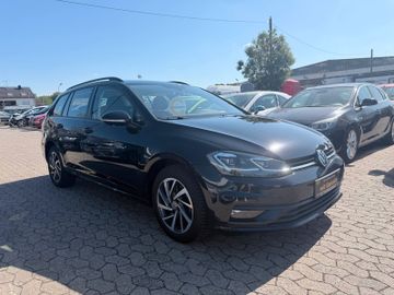 Volkswagen Golf - 2