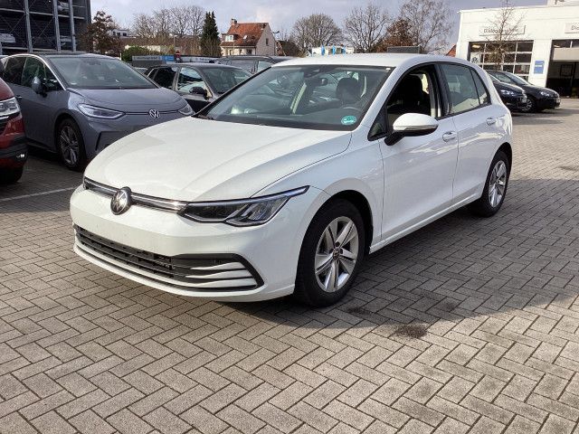 Volkswagen Golf VIII 1.5 TSI Life Navi CarPlay WinterPaket