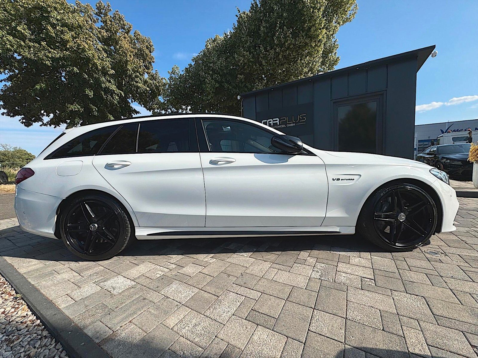 Fahrzeugabbildung Mercedes-Benz C 63 T AMG Night Paket *ACC*Pano*Burmester*LED*