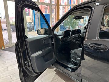 Ford Tourneo Courier Titanium AHK