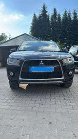 Mitsubishi Outlander 2.2 DI-D Instyle 4WD TC-SST Instyle