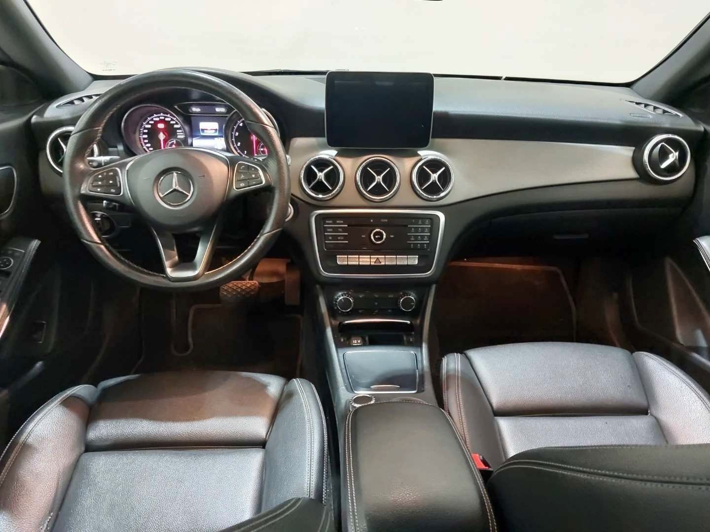 Mercedes-Benz CLA 220 4Matic,Auto,Leder,Navi,LED foto 10