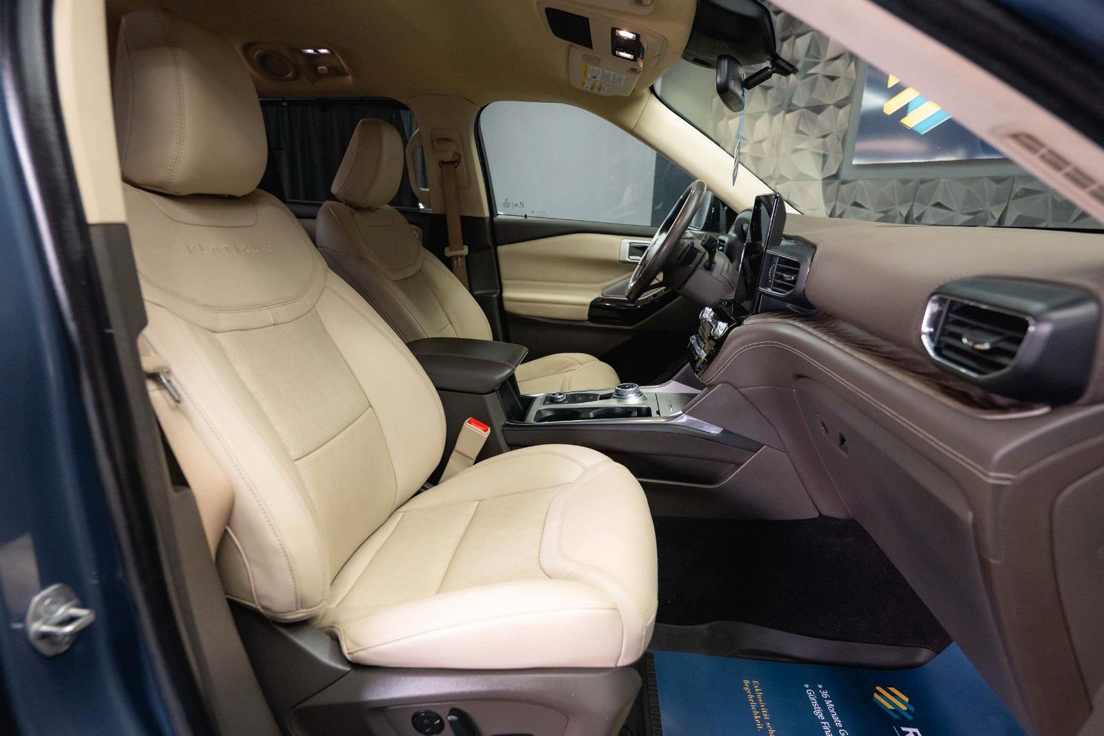 Fahrzeugabbildung Ford Explorer PLATINUM 3.0 V6 TwinTurbo 4x4 *360*ACC*