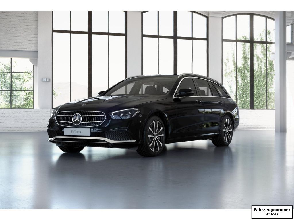 Image of Mercedes-Benz E 300