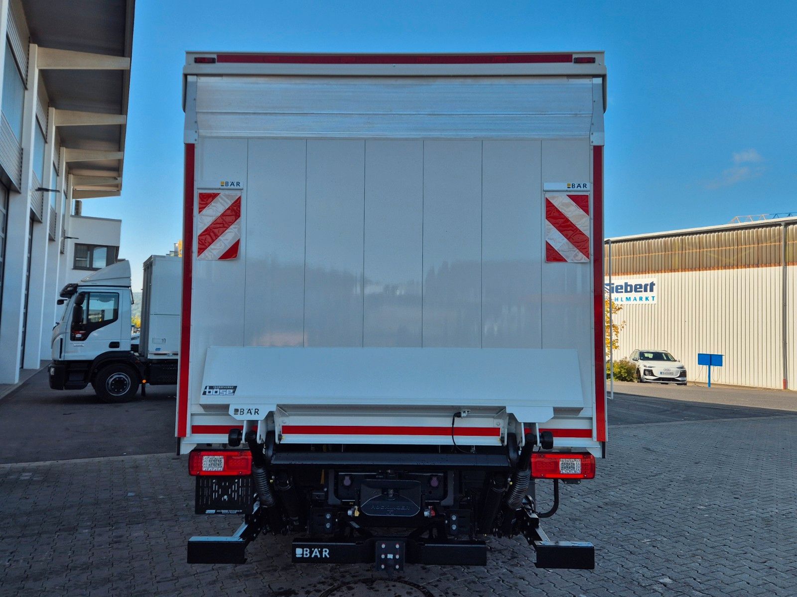 Fahrzeugabbildung Iveco AT190S40/FP Böse Schwenkwand LBW AHK