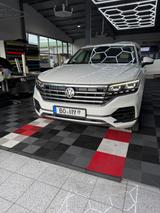 Volkswagen Touareg V6*2.Hand*4MOTION*Massage*HUD*AHK*SHZ - Volkswagen Touareg in Gelsenkirchen