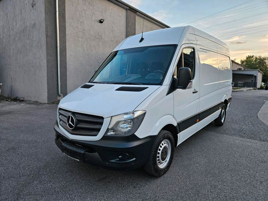 Image of Mercedes-Benz Sprinter
