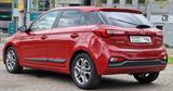 Hyundai i20*AUTOM.*SCHECKHEFT*PDC V+H*RFK*SHZ*LHZ*2.HAND - Hyundai i20: Rot