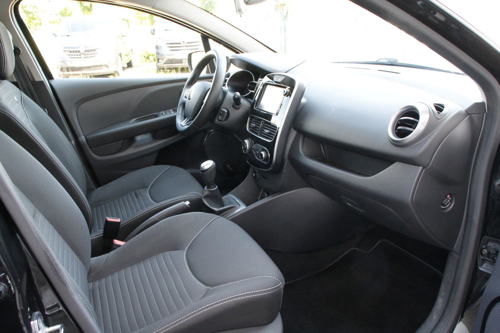 Fahrzeugabbildung Renault Clio IV LIMITED ENERGY TCe 9