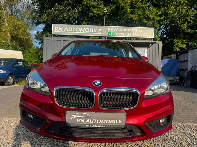 BMW 220 220 d Active Tourer 1. Hand SCHECKHEFTGEPFL