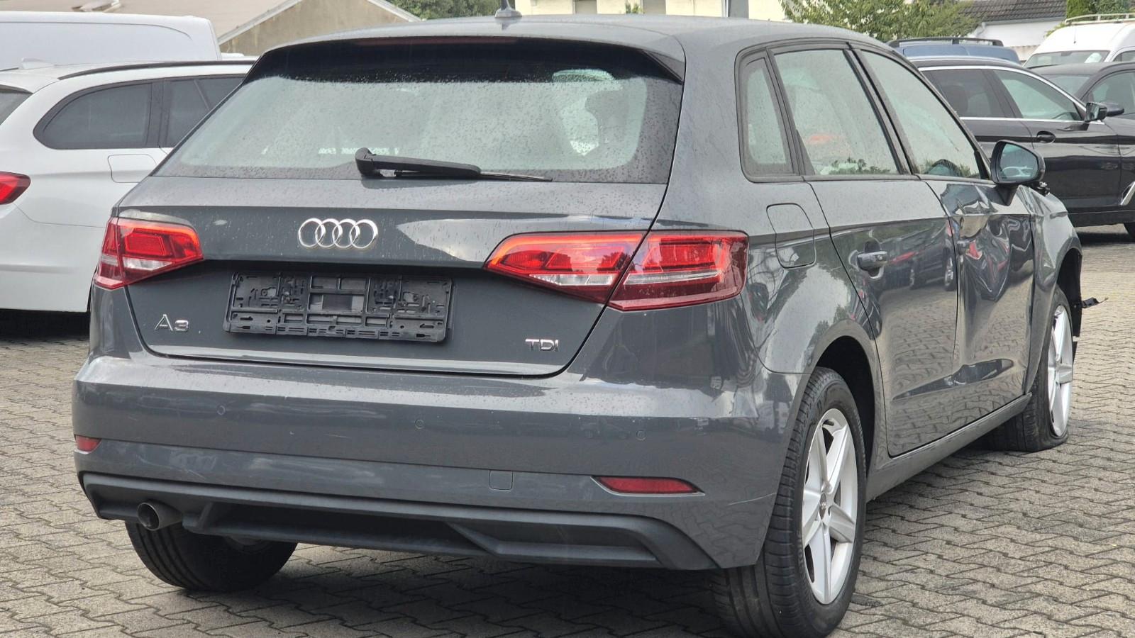 Audi A3*Sportback*LED*APS*