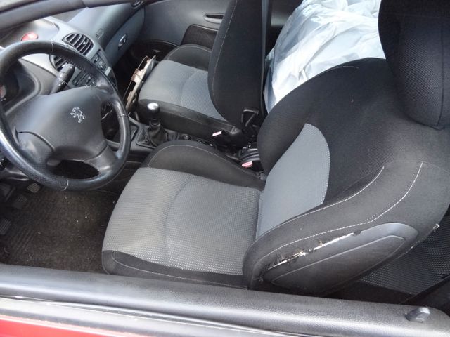 Fahrzeugabbildung Peugeot 206 Cabriolet CC/2.Hand/
