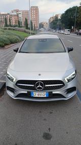Mercedes-Benz Mercedes-benz A 250 e hybrid EQ Premium - Mercedes A 250 mit Halbautomatikschaltung