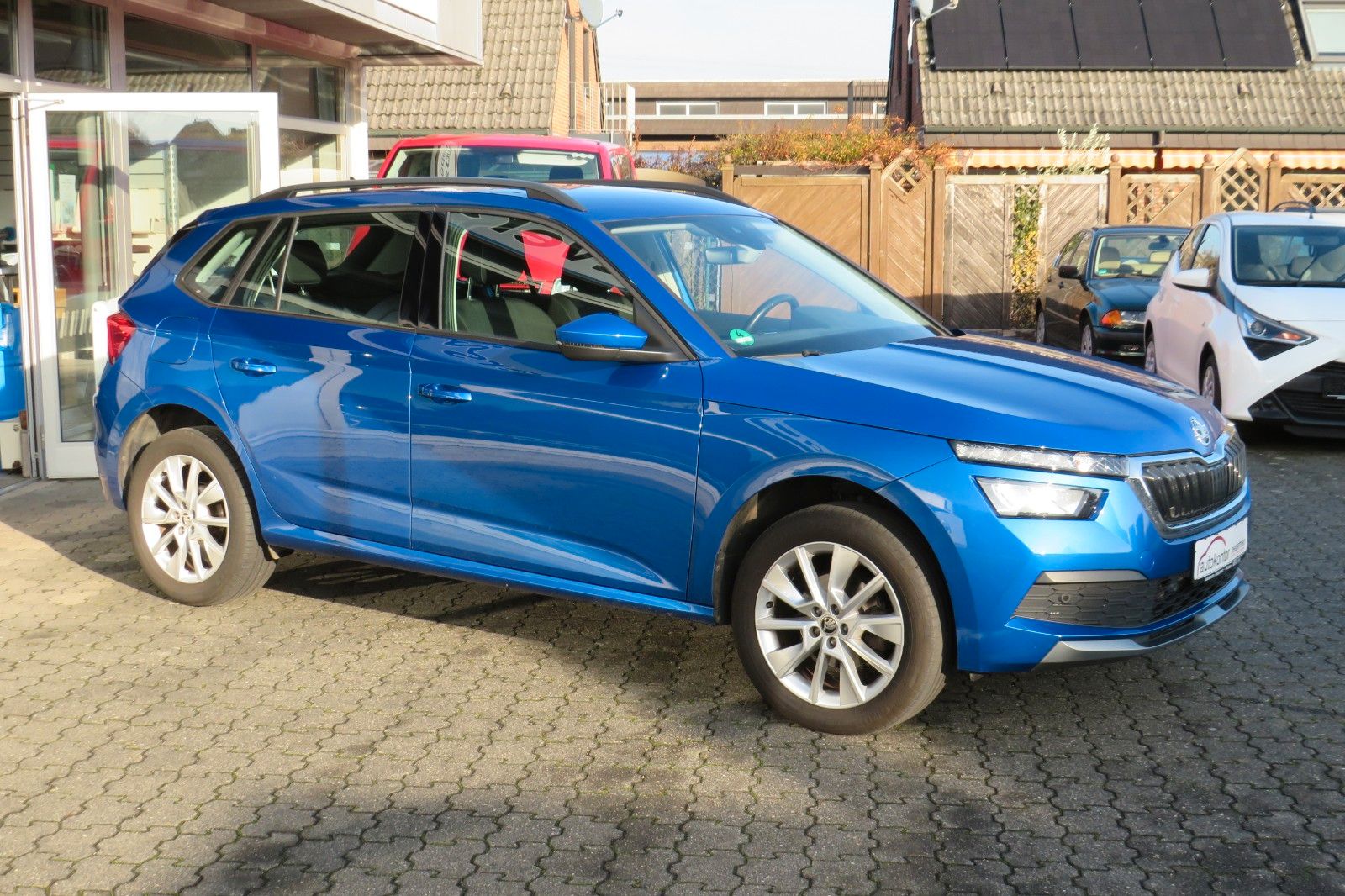 Fahrzeugabbildung SKODA Kamiq Ambition DSG LED AHK GRA PDC SITZH.