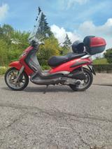 Piaggio Beverly 200 - PIAGGIO BEVERLY 200